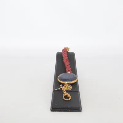 Armband (Röd, Svart, Guldfärgad) från Lite Kalabalik Okänd metall