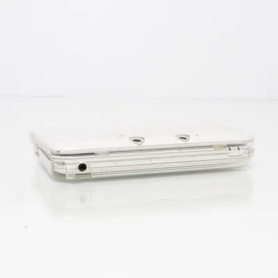 Game console (White)
