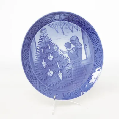 Wandteller (Admiring The Christmas Tree) von Royal Copenhagen