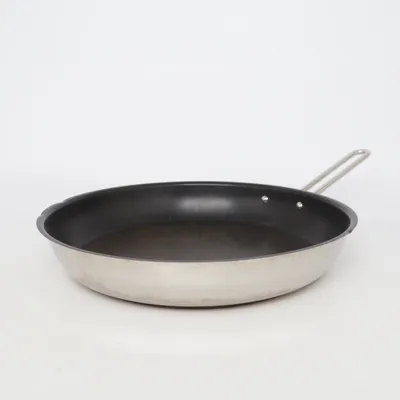 Frying pan (Black, Silver) from Fiskars