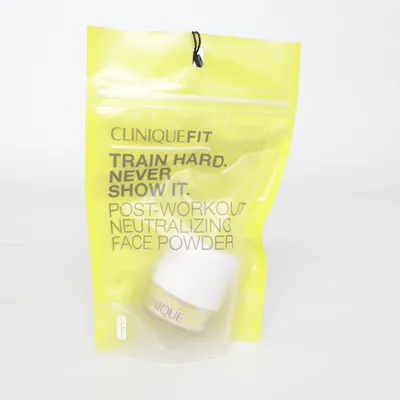 Puder (Post-Workout Neutralizing Face Powder) fra Clinique