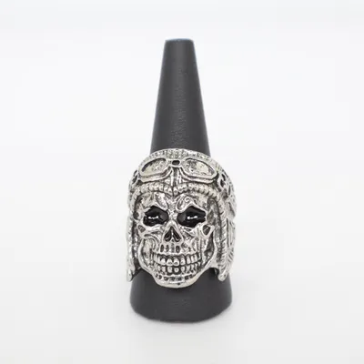 Ring (Silverfärgad) Okänd metall