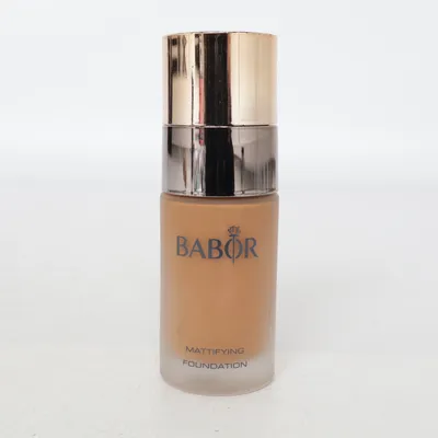 Foundation (02 Natural) fra Babor