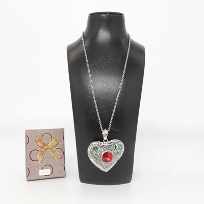 Halsband (Silverfärgad, Röd, Grön) från Swarovski Okänd metall