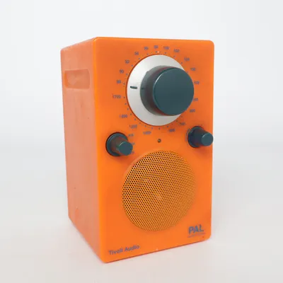 Radio (Pal) from Tivoli Audio