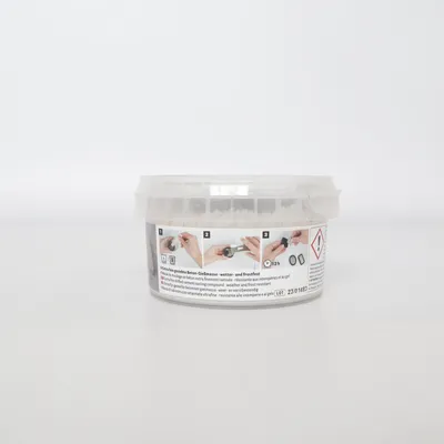 Modeling clay (Gray) from Rayher