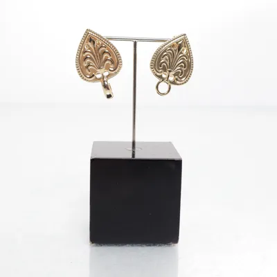 Brosch (Guldfärgad) Okänd metall