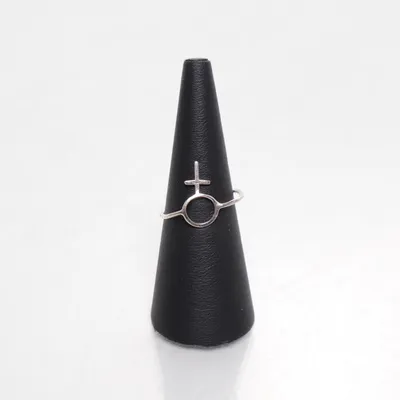 Ring (Silverfärgad) Okänd metall