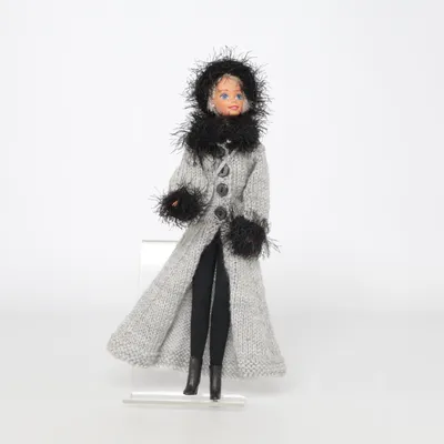 Poupée (Gris, Noir) de Mattel