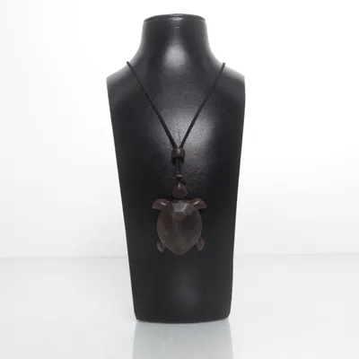 Ketting (Bruin, Zwart) Onbekend materiaal