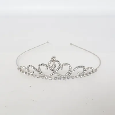 Tiara (Silverfärgad)
