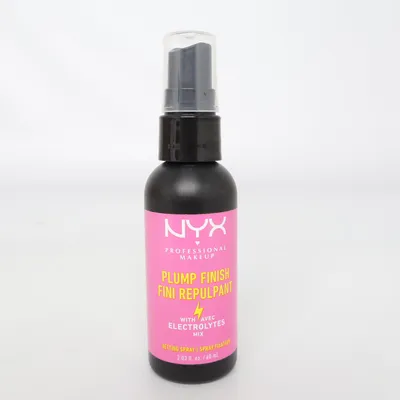 Setting spray (Plump Finish) van NYX Professional Makeup