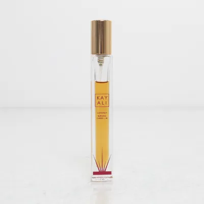 Eau de Parfum (burninh cherry) de Kayali