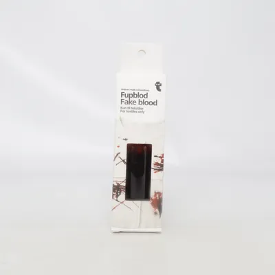 Fabric paint (Red) from Flying Tiger