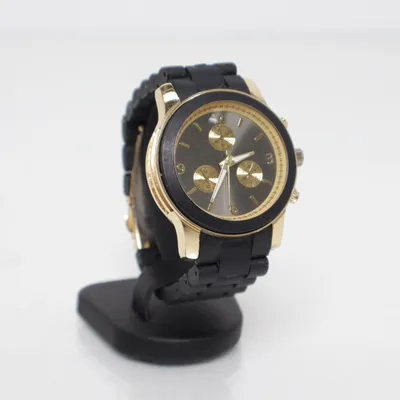 Wristwatch (Gold, Black) from New Yorker