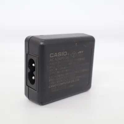 Adapter (AD-C50U) från Casio