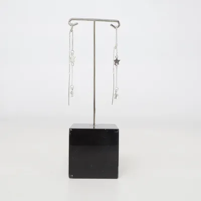 Örhängen (Silverfärgad) Okänd metall