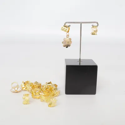 Bague d'oreille (Or, Blanc) Métal inconnu