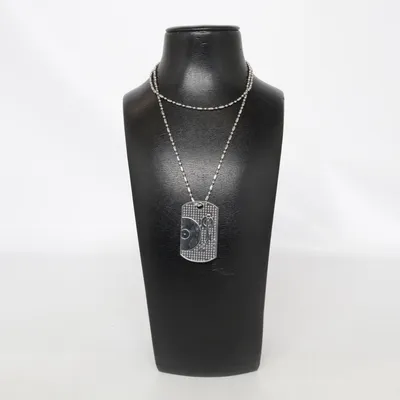 Halsband (Silverfärgad) Okänd metall