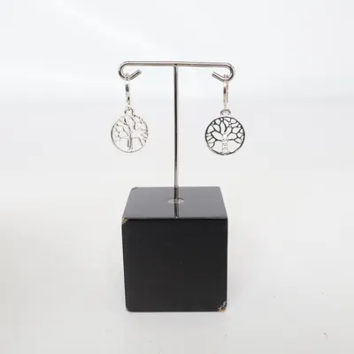 Örhängen (Silverfärgad) Okänd metall