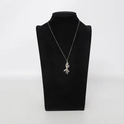 Halsband (Silverfärgad) från Åhléns Okänd metall