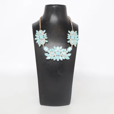 Necklace (Turquoise, Gold) Unknown metal