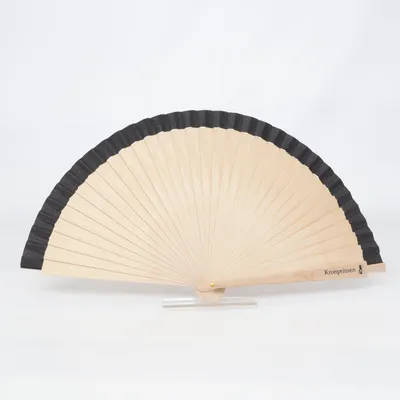 Solfjäder (Beige, Svart) från Kronprinz