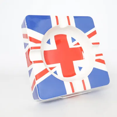 Cendrier (Bleu, Blanc, Rouge) de Kare Design
