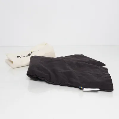 Heating pillow (Black) from Bodystore