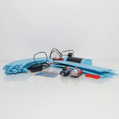 Bilbana (Blå, Röd, Flerfärgad) från Carrera