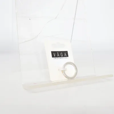 Ring (Silverfärgad) från Våga Okänd metall