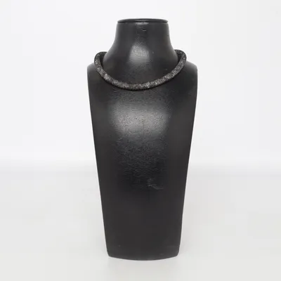 Halsband (Svart) från Swarovski Okänd metall