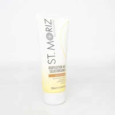 Brun utan sol (Bodylotion Mit Selbstbräuner) från St.Moriz