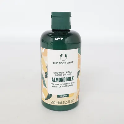 Duschkräm (Shower Cream Almond Milk) från The Body Shop