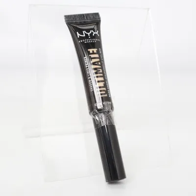 Primer (Ultimate Shadow & Liner Primer) van NYX Professional Makeup
