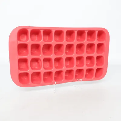 Isform (Röd) från Lékué