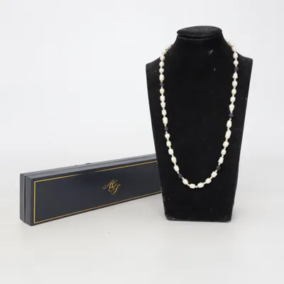 Collier (Blanc, Violet, Or) de Atelier GS Métal inconnu