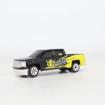 Toy car (Silverado 1500 Z71) from Maisto