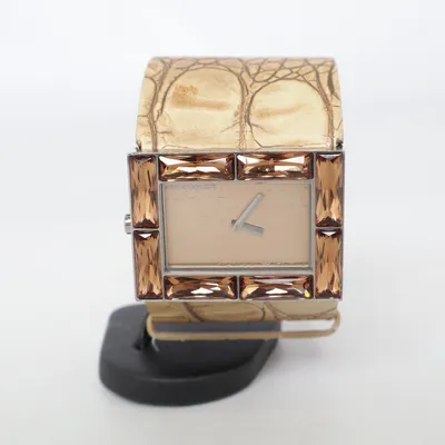 Armbandsur (1-1277) från Jacques Lemans