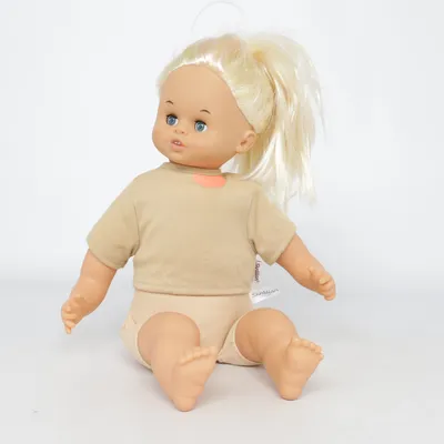 Doll (Beige) from Skrållan