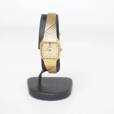 Armbandsur (Guldfärgad) från Certina