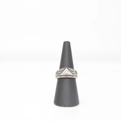 Ring (Silverfärgad) Okänd metall
