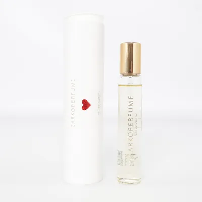 Eau de Parfum (Sending Love) från Zarkoperfume