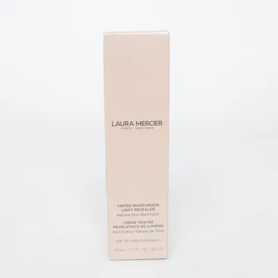 Foundation (Tinted Moisturizer Light Revealer) from Laura Mercier