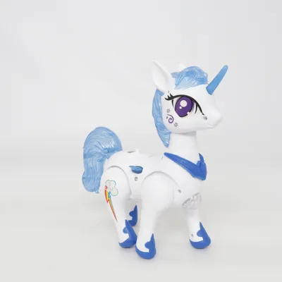 Toy animal (White, Blue) from Hasbro