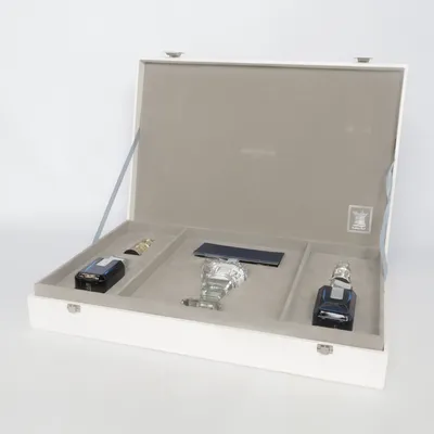 Kit de soins pour la peau (Al Arabiya Blue Collection) de Arabian Oud
