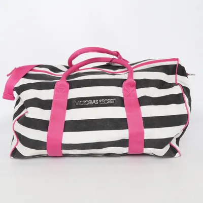 Weekendbag (Vit, Svart, Rosa) från Victoria's Secret