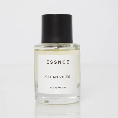 Eau de parfum (Clean Vibes) fra Essnce