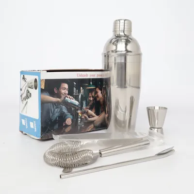 Cocktail shaker