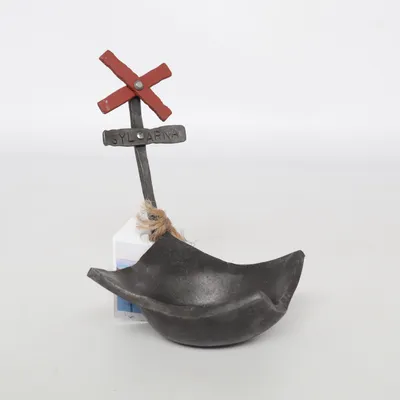 Ljuslykta (Svart, Röd) från Konst Smide